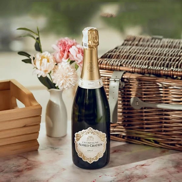 Chai Champagne Alfred Gratien Chai Champagne Alfred Gratien