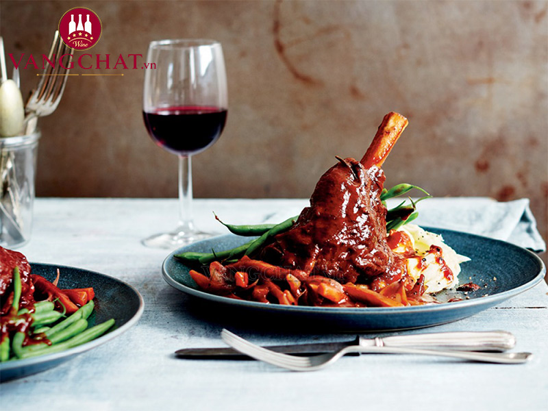 Thưởng thức món ăn cùng rượu vang Jean Claude Mas Cabernet Sauvignon Les Soubergues