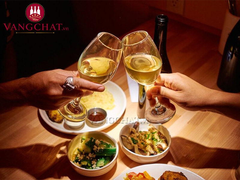 Kết hợp món ăn khi dùng Fleur De Cantelys Pessac-Léognan Blanc