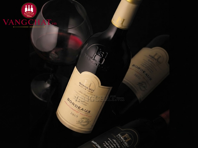 Raymond Huet Merlot Cabernet Sauvignon hương vị đậm đà, tannin mượt mà