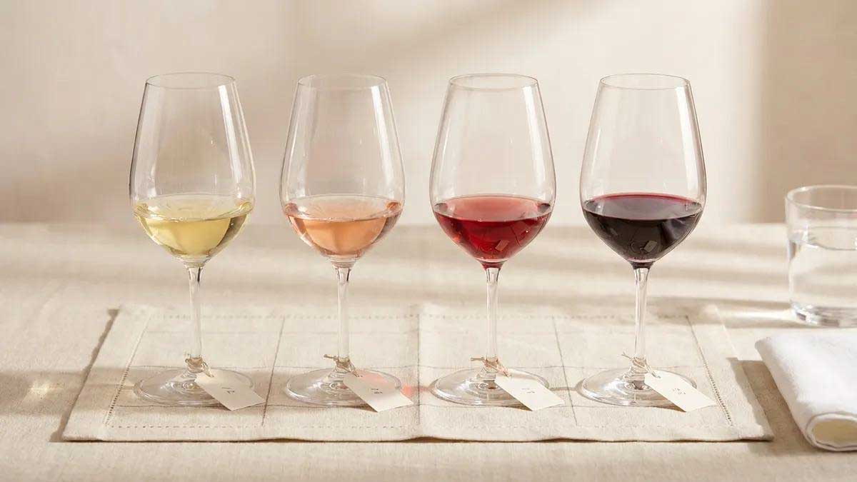 Tasting Flight là gì? Trải nghiệm thử rượu vang đa tầng hương vị cho người mới