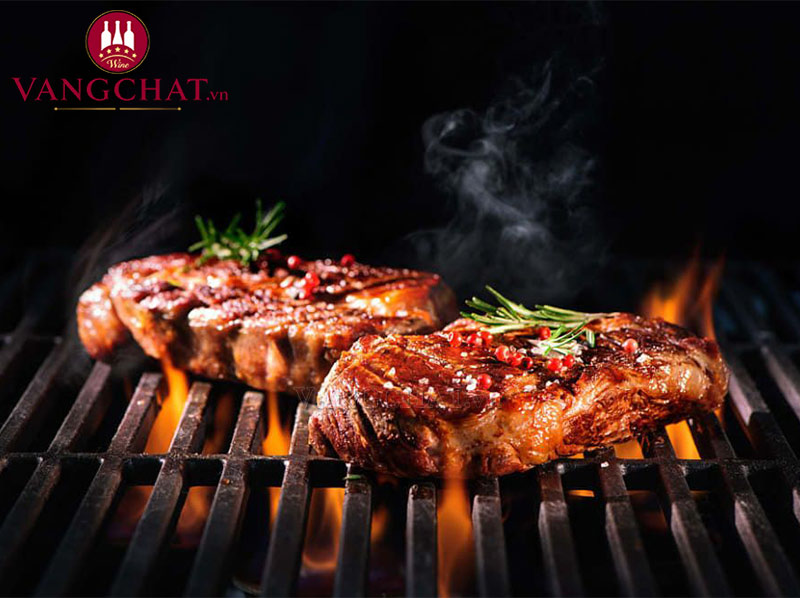 Thưởng thức BBQ cùng rượu vang Tenuta Carretta Cascina Ferrero Barolo DOCG