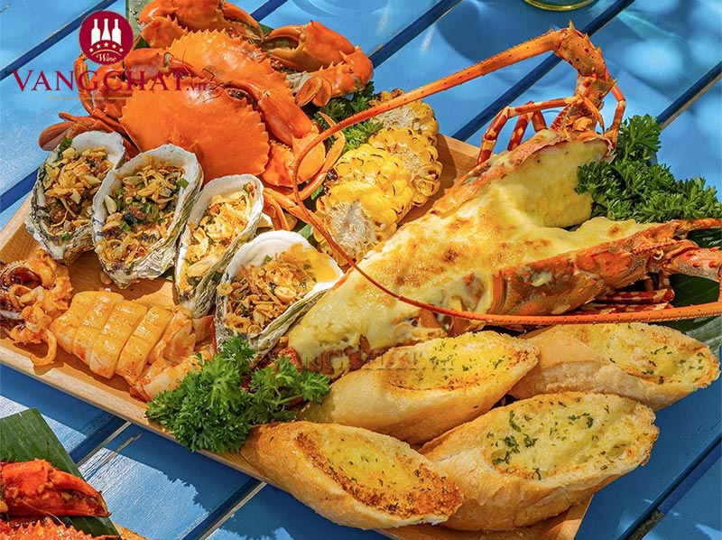 Thưởng thức hải sản cùng rượu vang trắng Van Loveren Blanc de Blanc